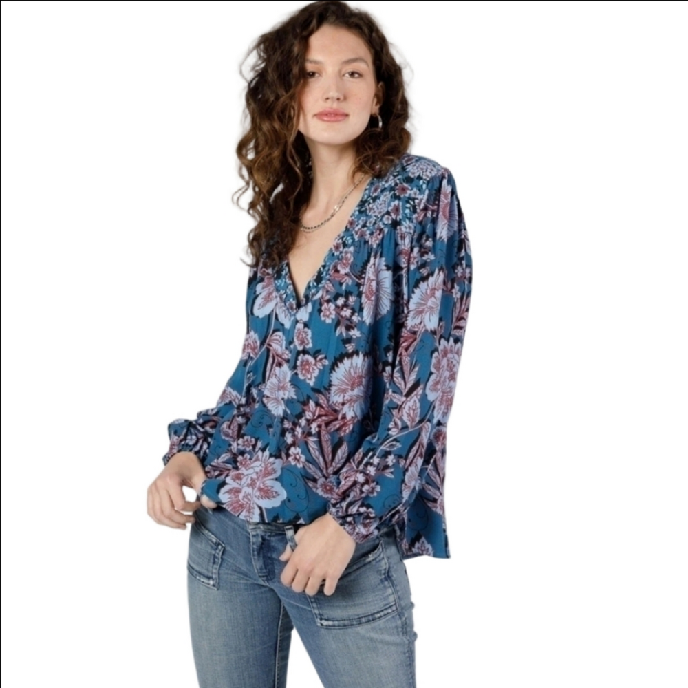 NWT BAND OF THE FREE Shirt size small